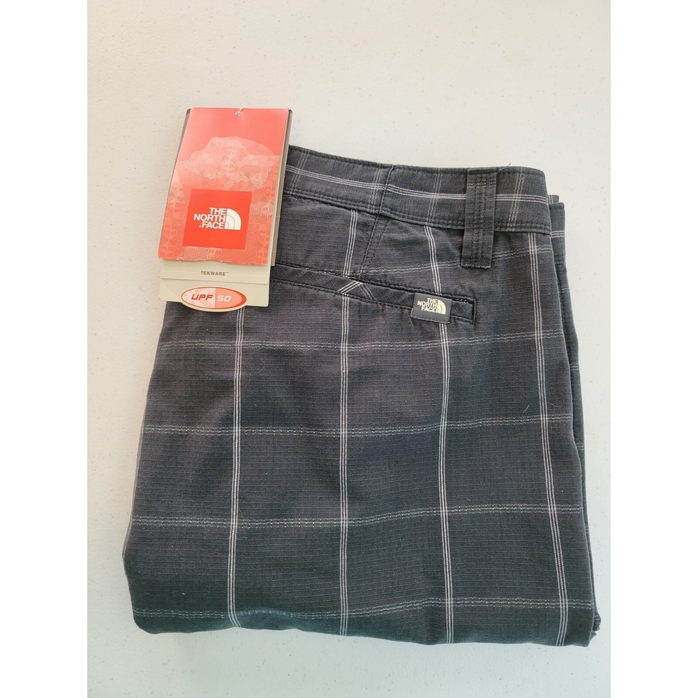 NWT The North Face Mission Tek Shorts Mens 38R Black‎ Textured Golf Hiking